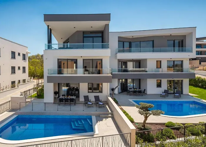 2 Bedroom Awesome In Zidarici * Vantacici
